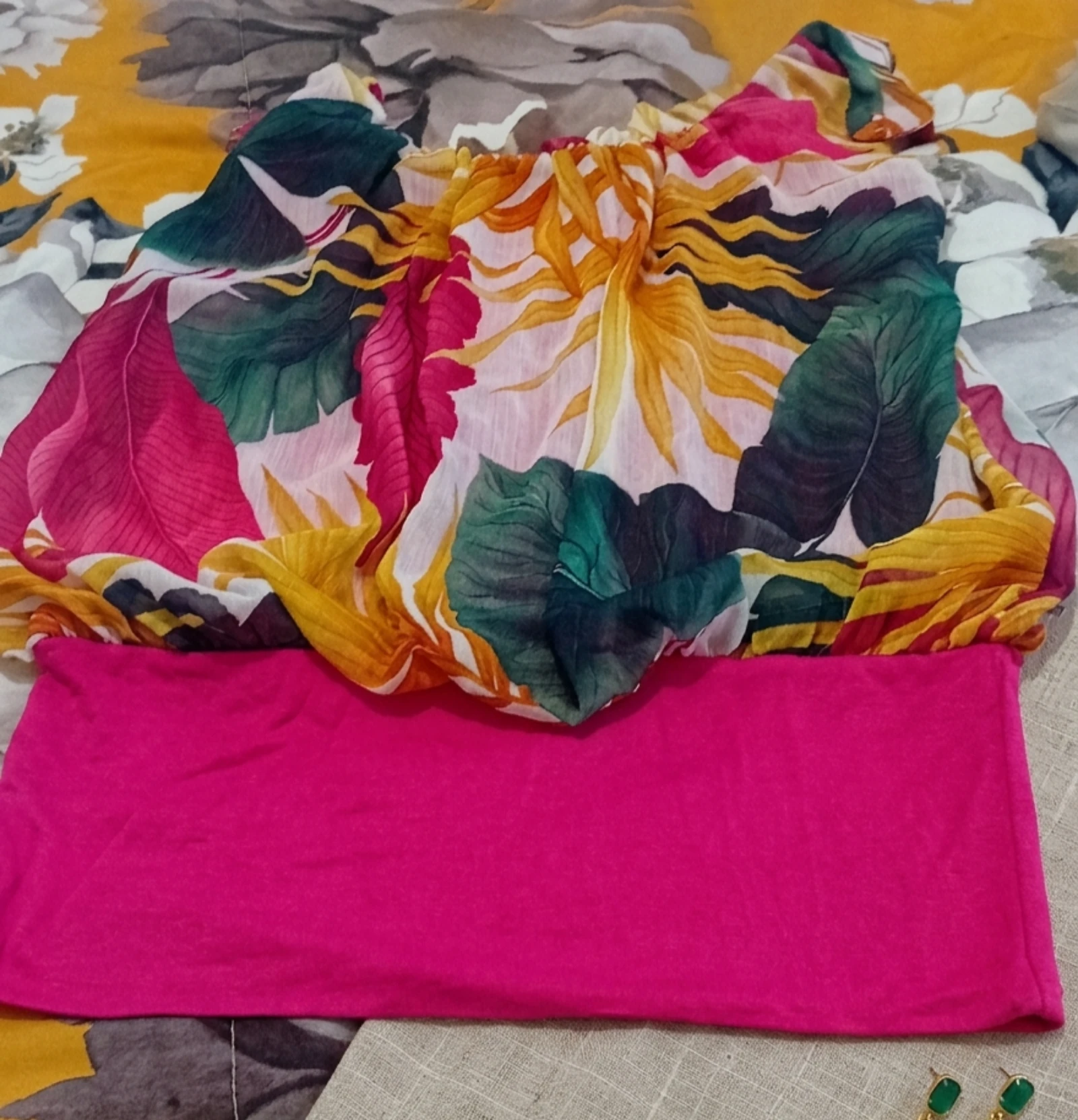 Blusa / Túnica tropical abalonada com faixa fúcsia
